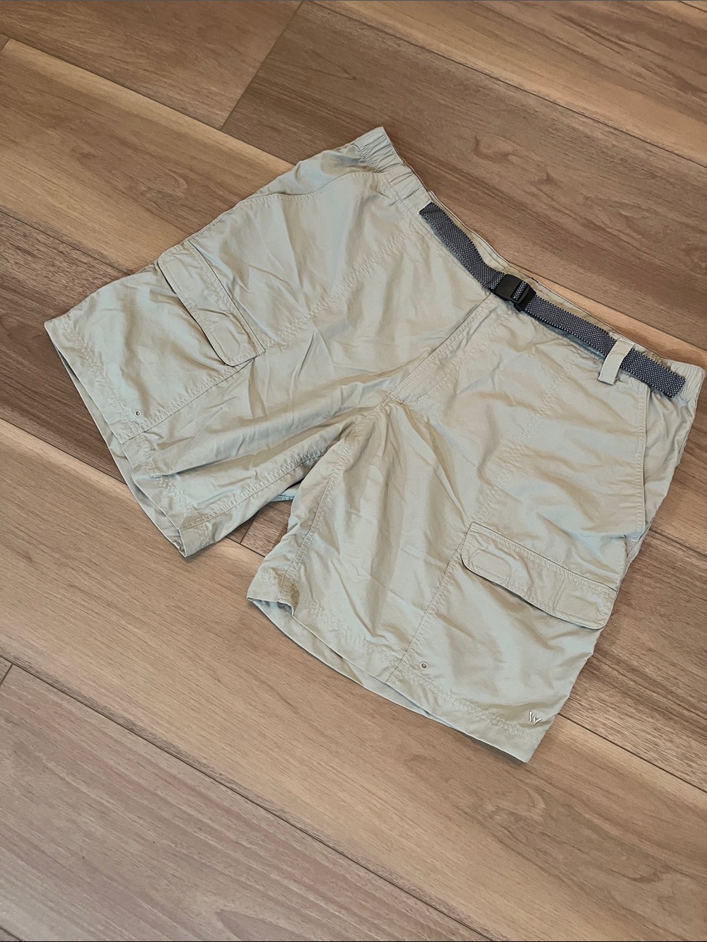 White Sierra Think Outside Men’s Nylon Cargo Hiking shorts
